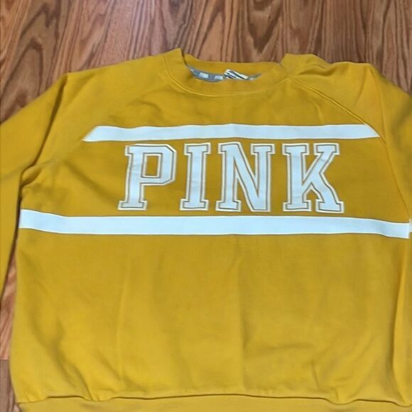 PINK Victoria’s Secret 2010 Oversized Yellow Pullover, Small - Picture 2 of 7